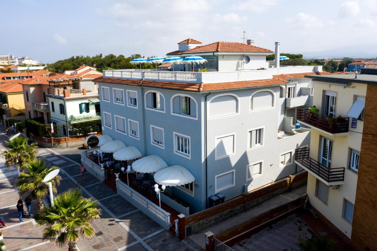 Hotel Il Settebello Marina di Cecina Esterno foto