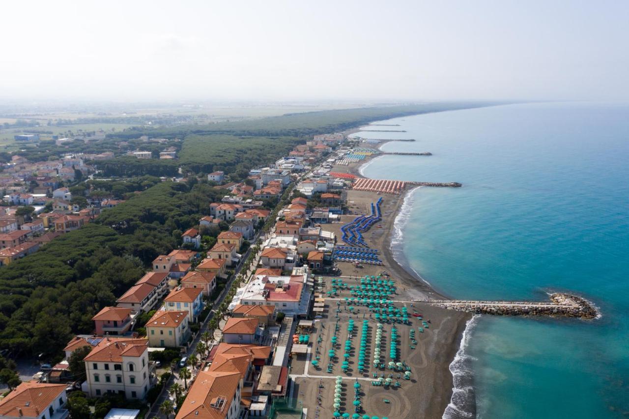 Hotel Il Settebello Marina di Cecina Esterno foto