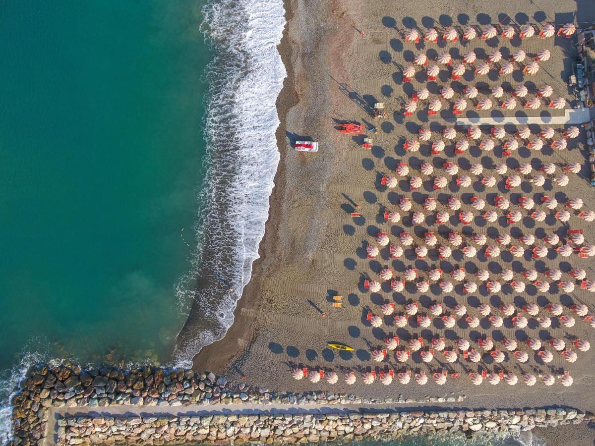 Hotel Il Settebello Marina di Cecina Esterno foto