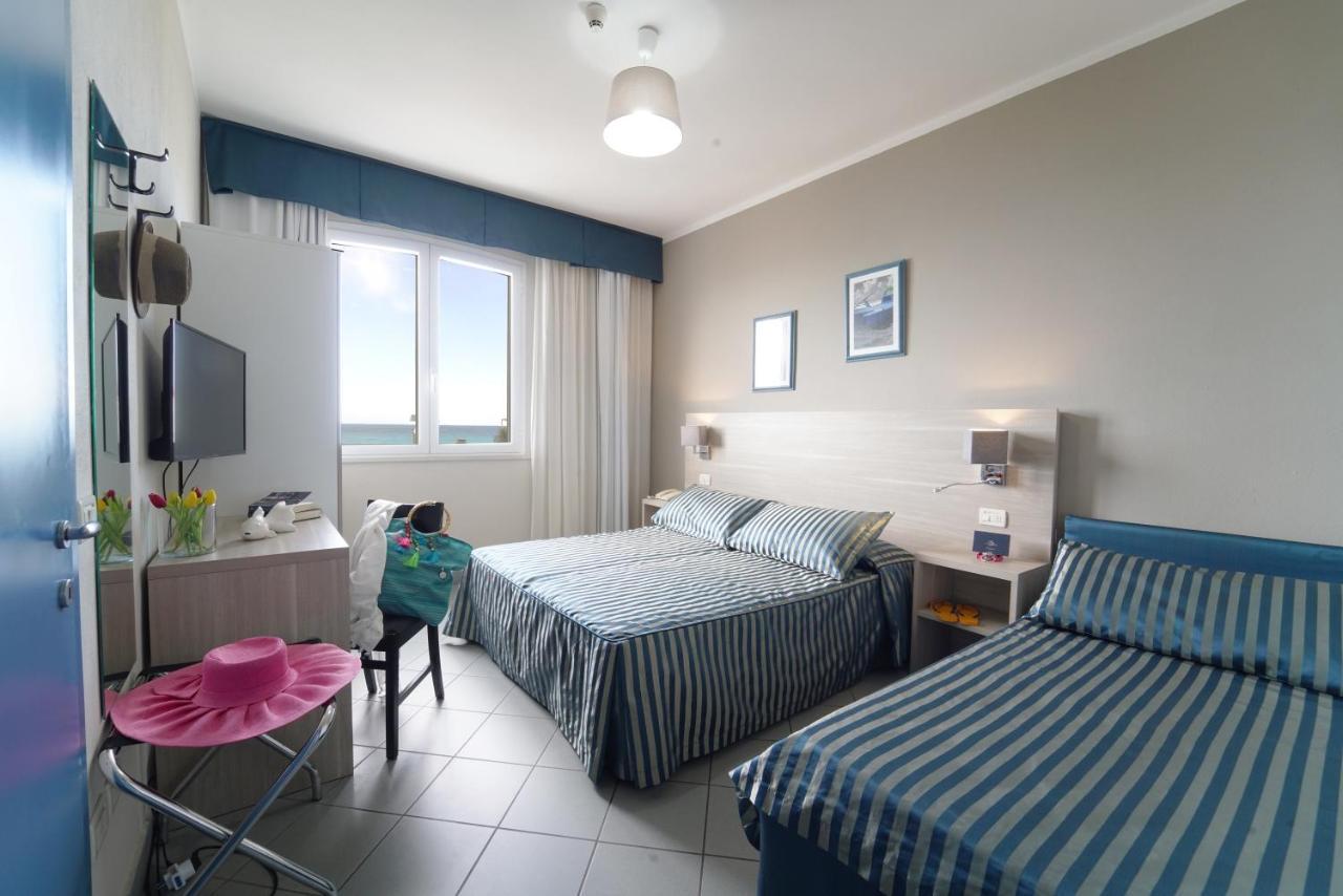 Hotel Il Settebello Marina di Cecina Esterno foto