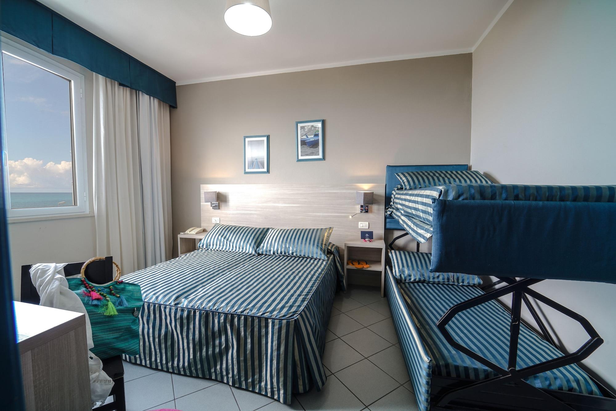 Hotel Il Settebello Marina di Cecina Esterno foto