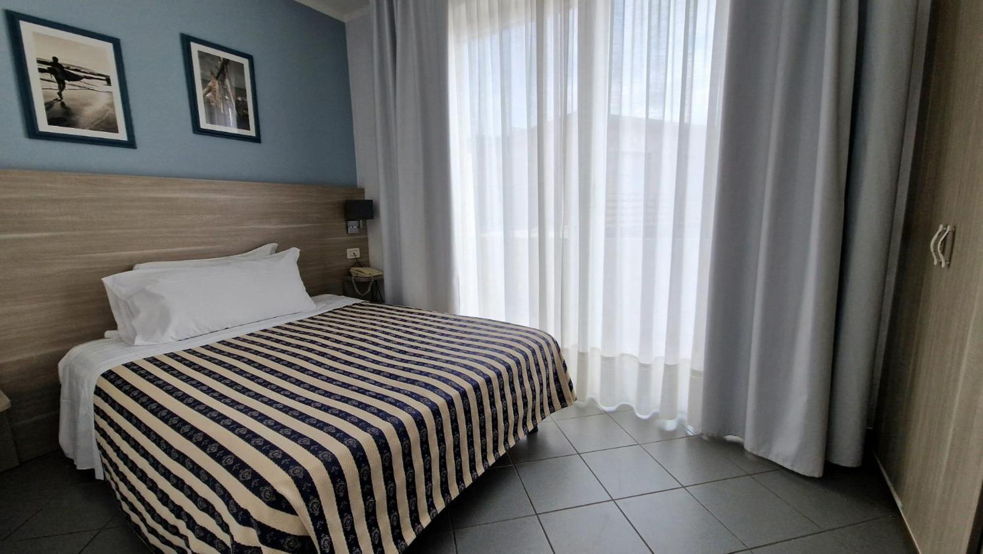 Hotel Il Settebello Marina di Cecina Esterno foto