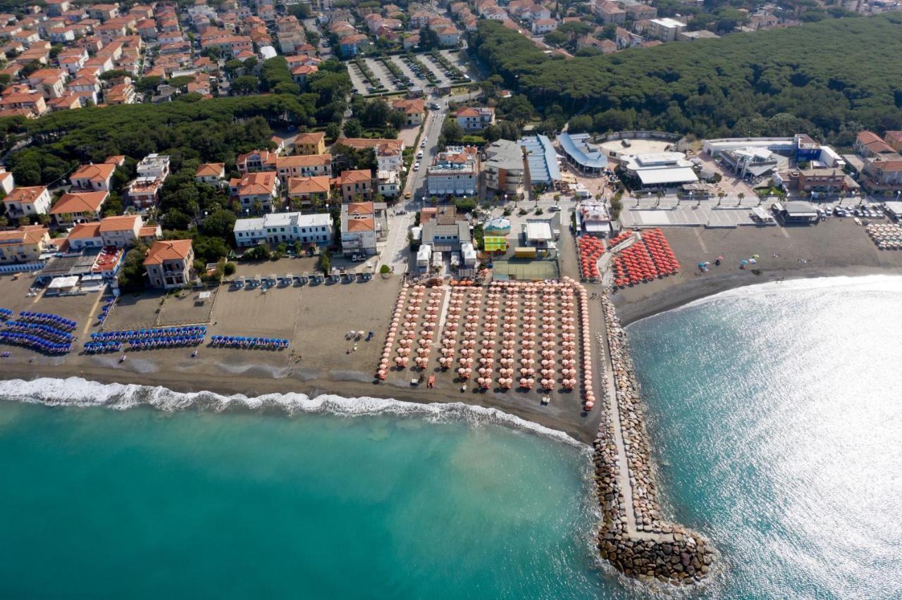 Hotel Il Settebello Marina di Cecina Esterno foto