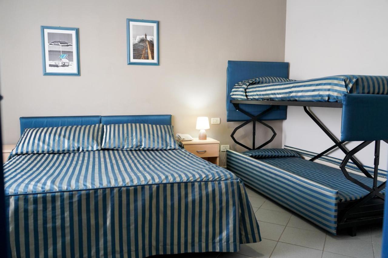Hotel Il Settebello Marina di Cecina Esterno foto